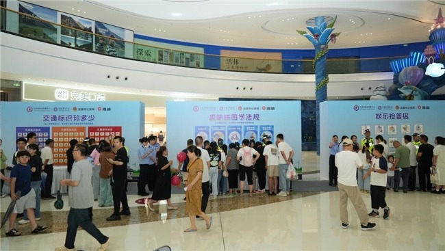 警企携手筑平安！雅迪联合无锡公安开展“安全骑行 文明出行”公益活动